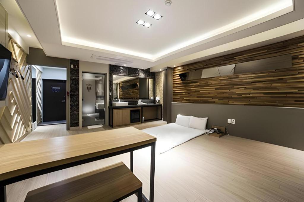 Pohang Hotel View Esterno foto