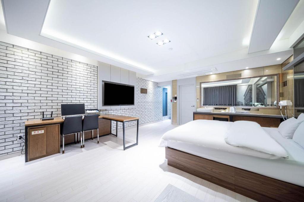 Pohang Hotel View Esterno foto